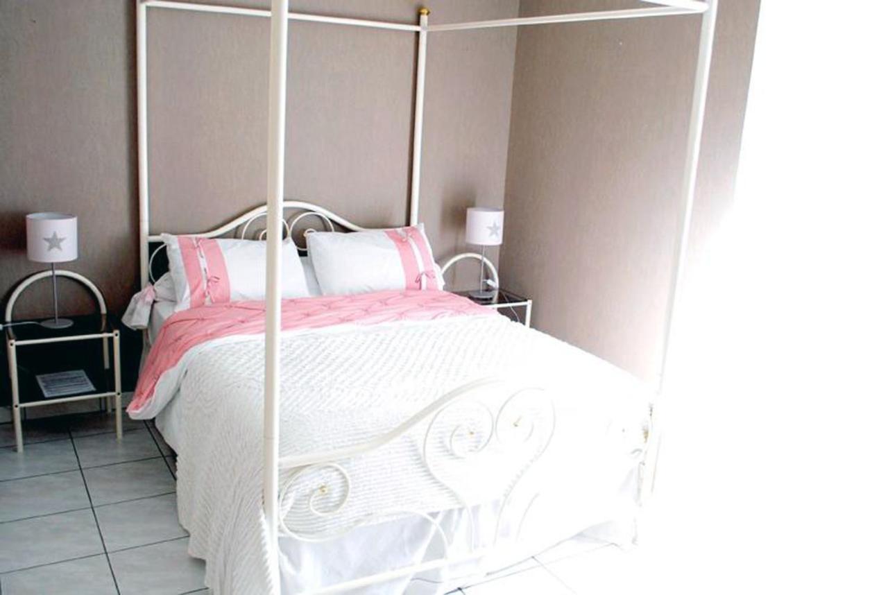 La Providence, Chambres D'Hotes Saint-Sernin-du-Plain Eksteriør bilde